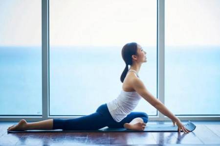 怎样练瑜伽才能达到减肥的目的  瑜伽的好处及作用介绍