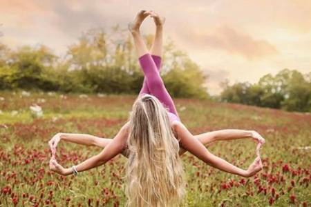 练习瑜伽能改善身体哪些部位  超强燃脂体式斜板式伽人最爱