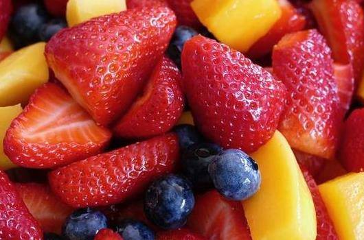 坐月子可以吃什么水果 为了宝宝和自己的健康哪些水果要少碰？